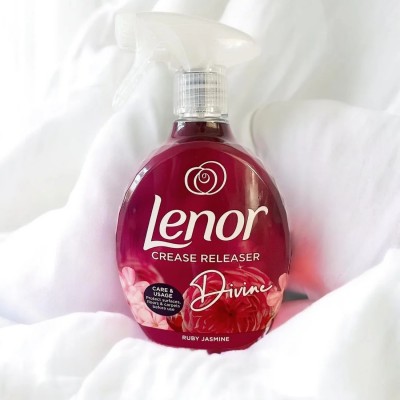 Спрей для разглаживания складок на одежде Lenor Crease Releaser Ruby Jasmine 500 мл