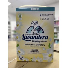 Универсальный стиральный порошок Lavandera FLORES SILVESTRES Universal Полевые цветы 4,675кг 85 стирок